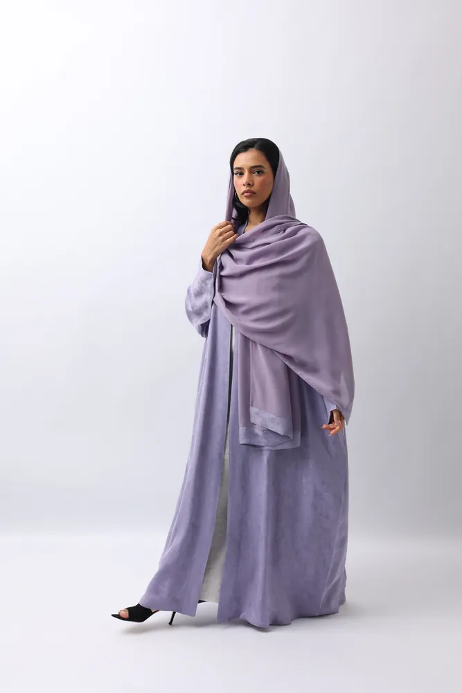 Abaya lilas avec châle drapé